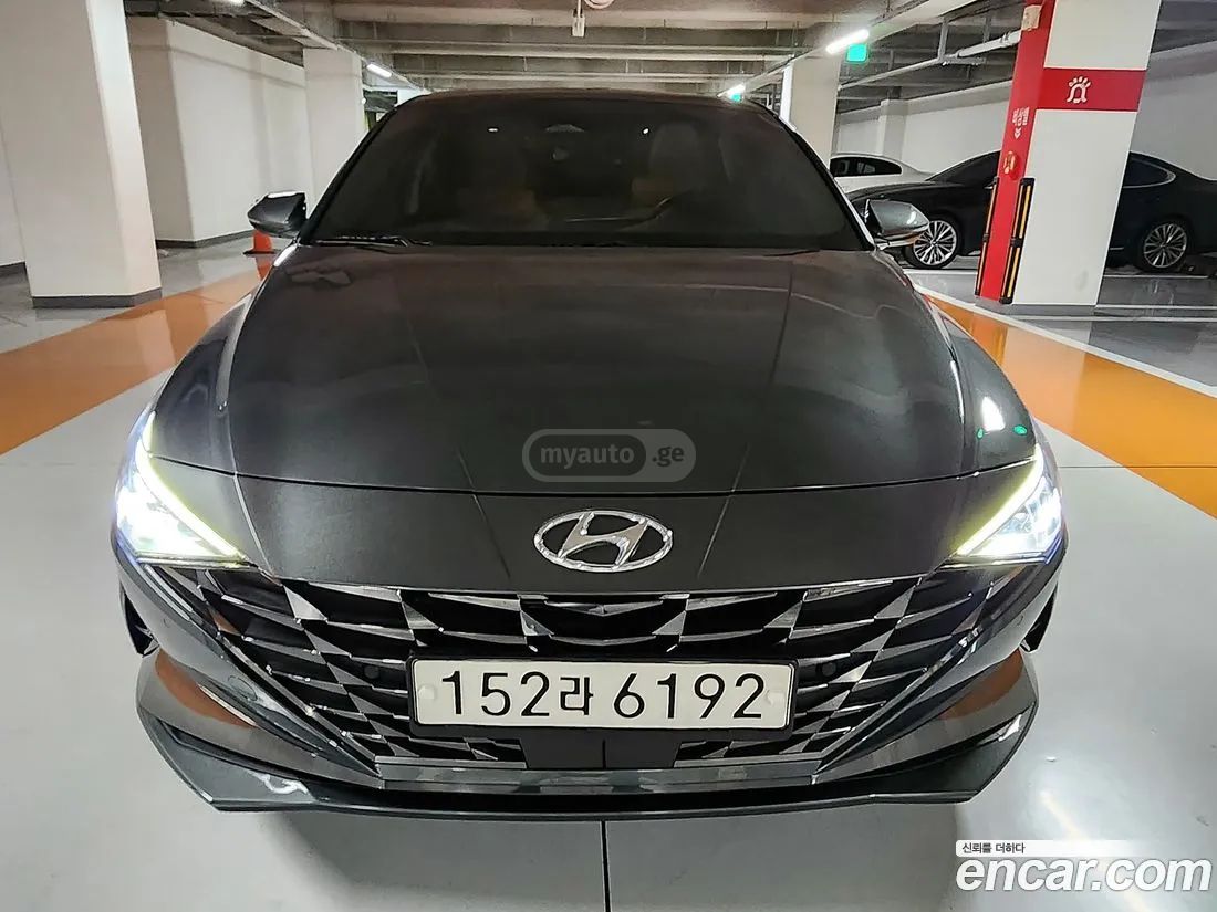 Hyundai Elantra 2021 — photo 2