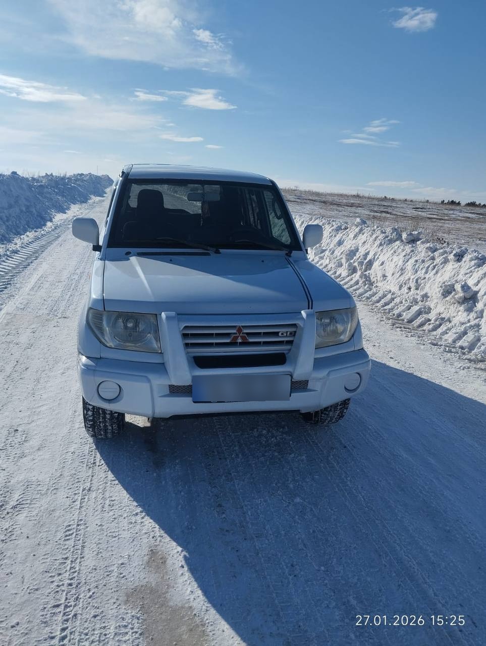 Mitsubishi Pajero IO