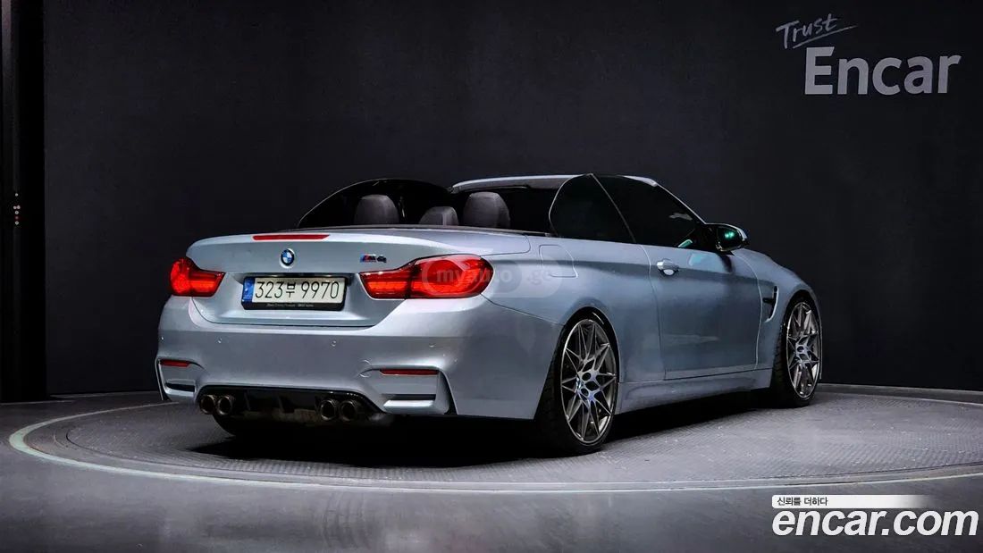 BMW M4 2018 — photo 2
