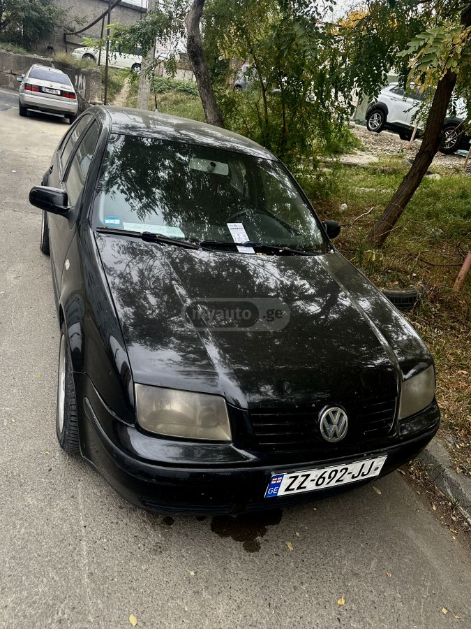 Volkswagen Jetta 1999 — photo 2