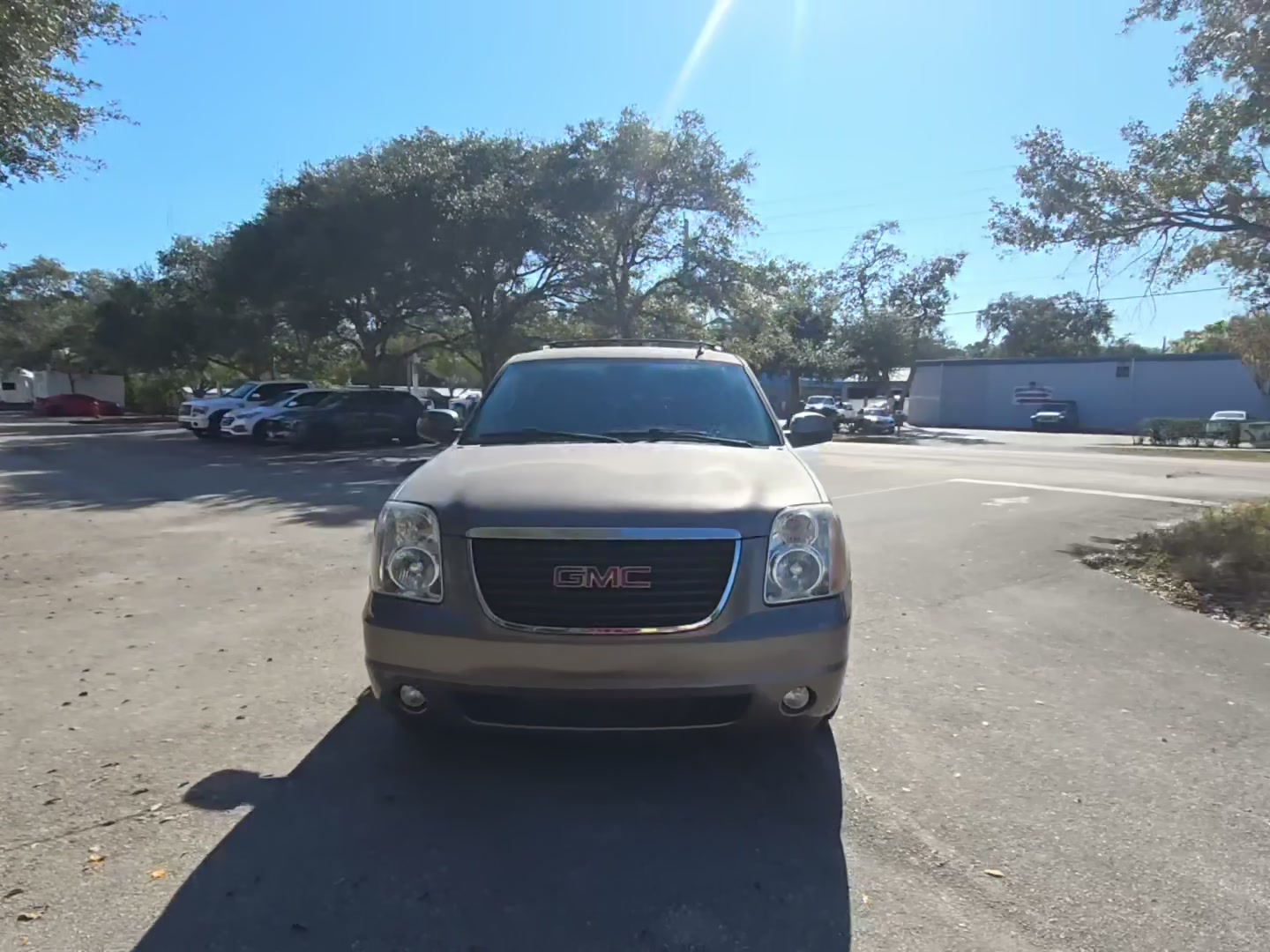 GMC Yukon 2014 — photo 2