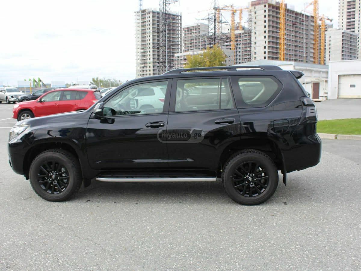 Toyota Land Cruiser Prado 2022 — photo 2