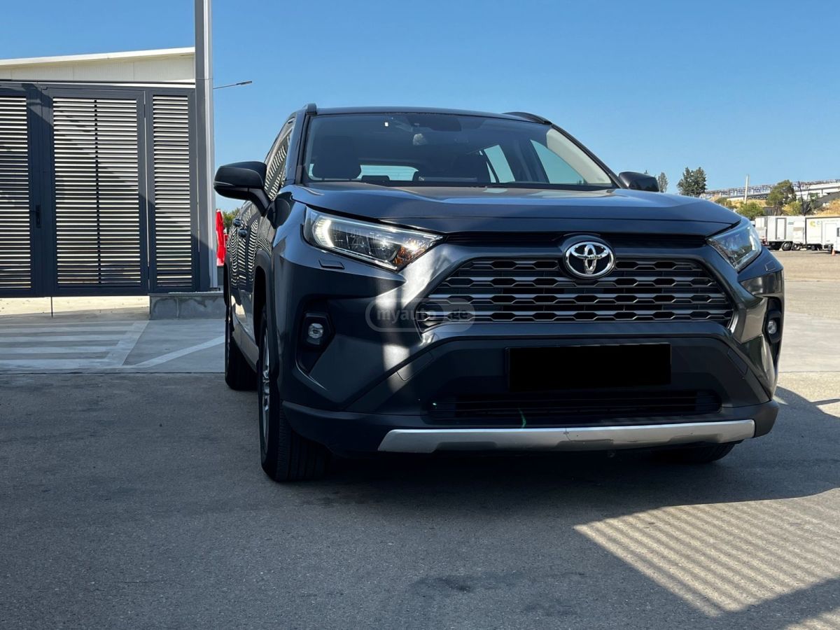 Toyota RAV4 2022 — photo 2