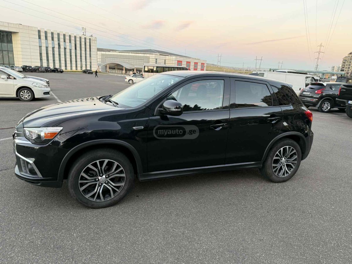 Mitsubishi Outlander Sport 2019 — photo 2