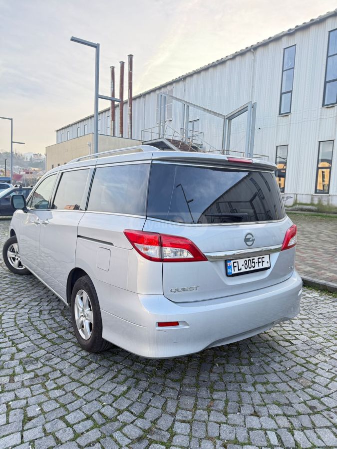 Nissan Quest 2016 — photo 2