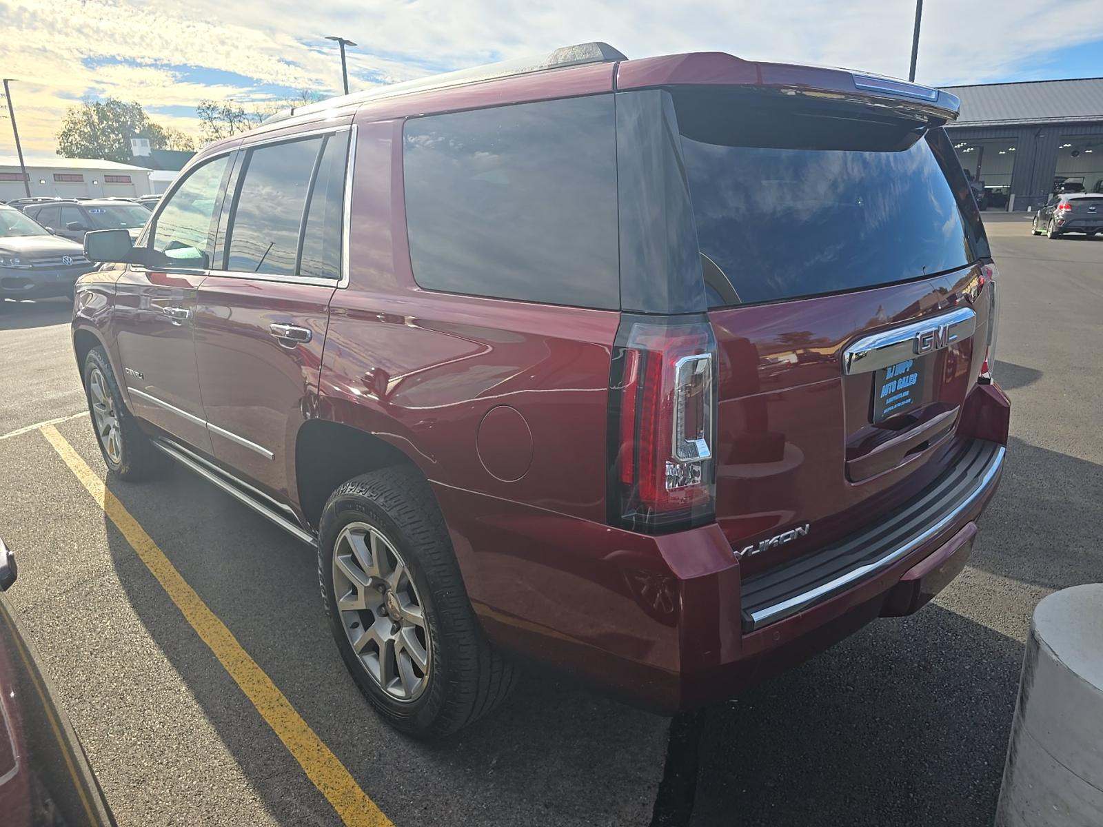 GMC Yukon 2018 — photo 2