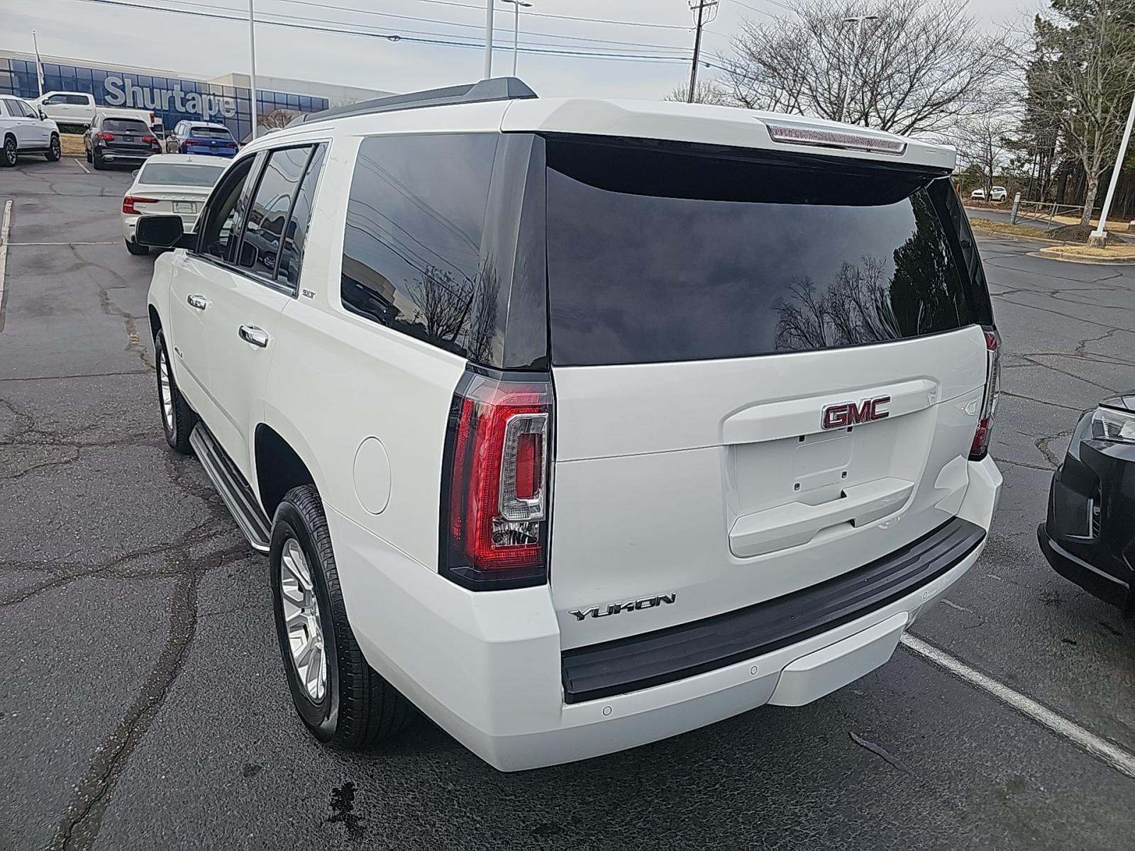 GMC Yukon 2016 — photo 2