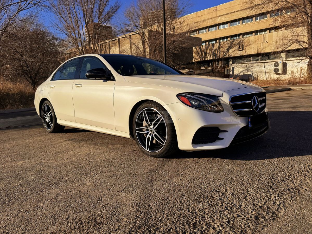 Mercedes-Benz E 350 2020 — photo 2