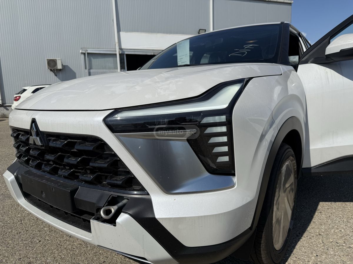 Mitsubishi Outlander Sport 2025 — photo 2