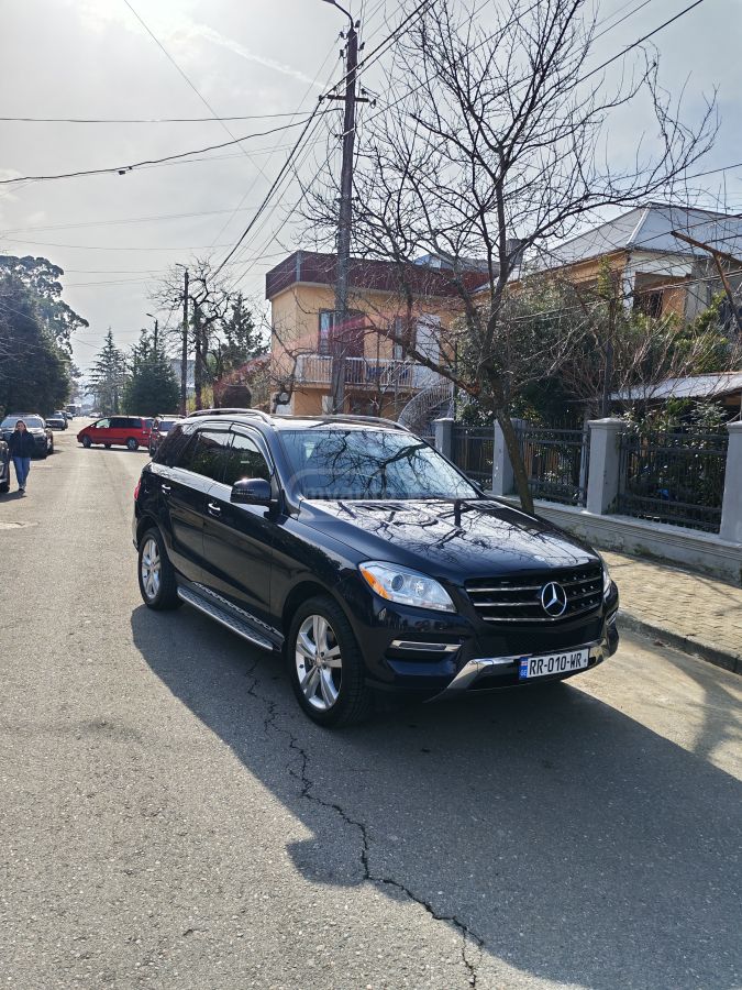 Mercedes-Benz ML 350 2014 — photo 2
