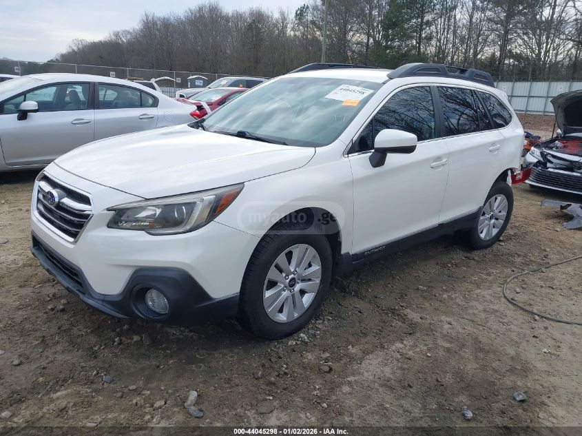 Subaru Outback 2019 — photo 2