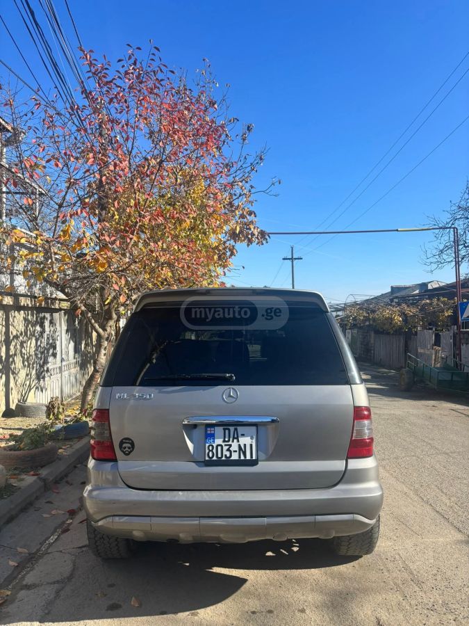 Mercedes-Benz ML 350 2004 — photo 2