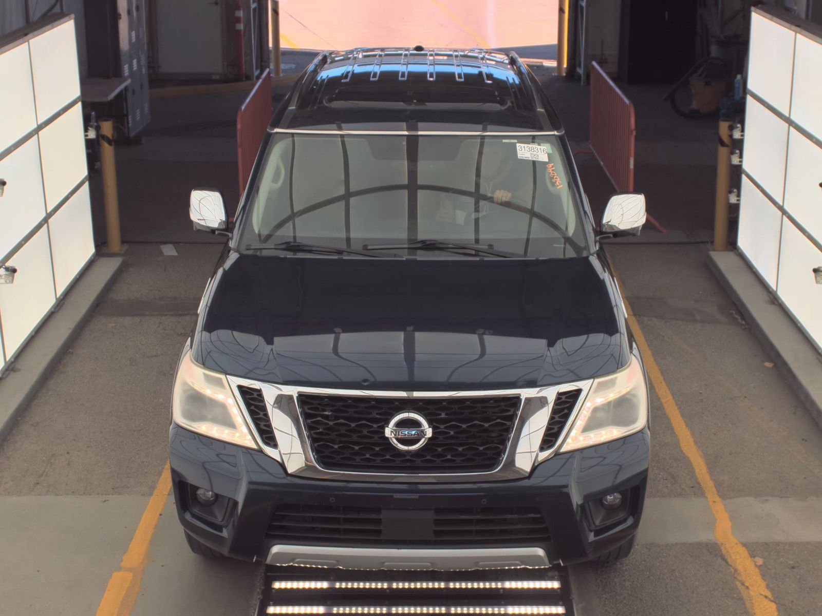 Nissan Armada 2017 — photo 2