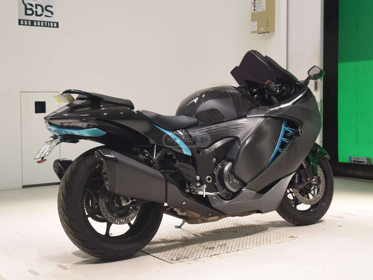Suzuki GSX 1300 R Hayabusa 2022 — photo 2