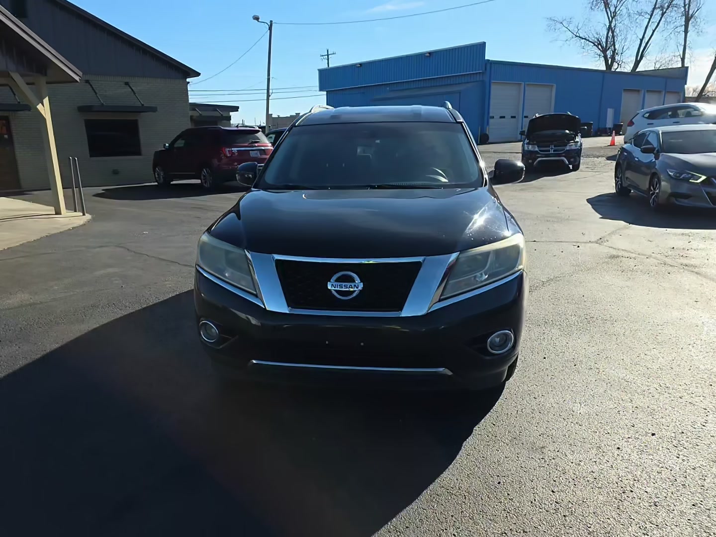 Nissan Pathfinder 2016 — photo 2
