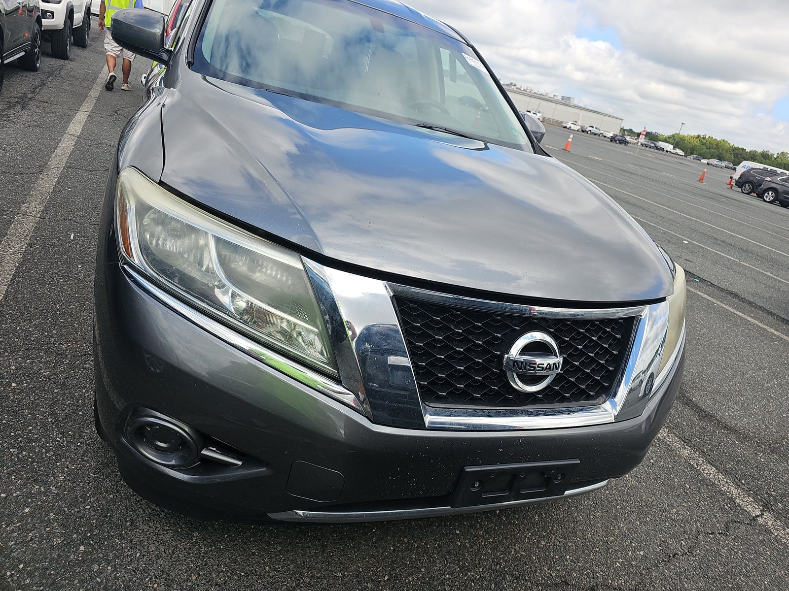Nissan Pathfinder 2015 — photo 2