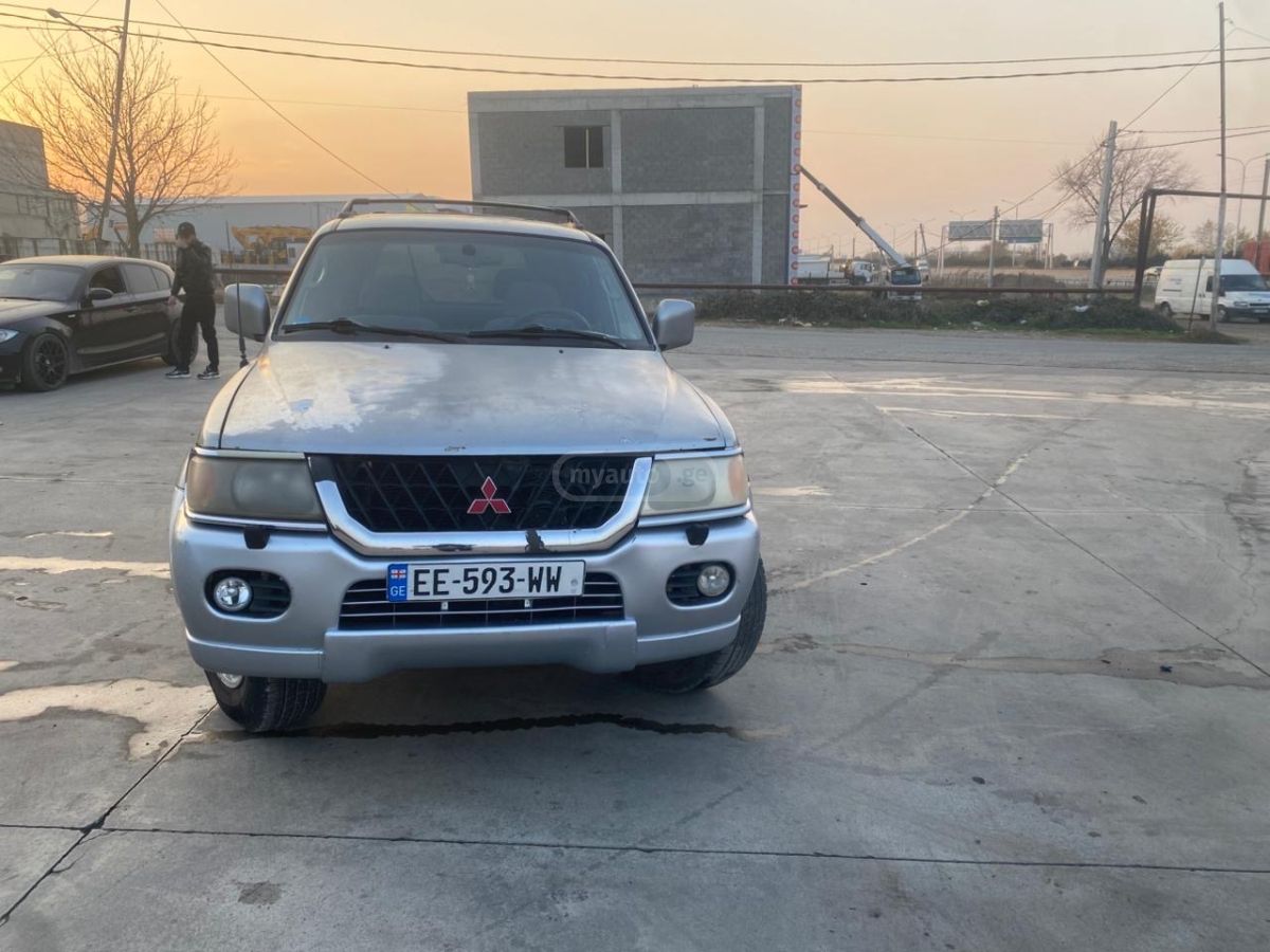 Mitsubishi Montero Sport 2000 — photo 2