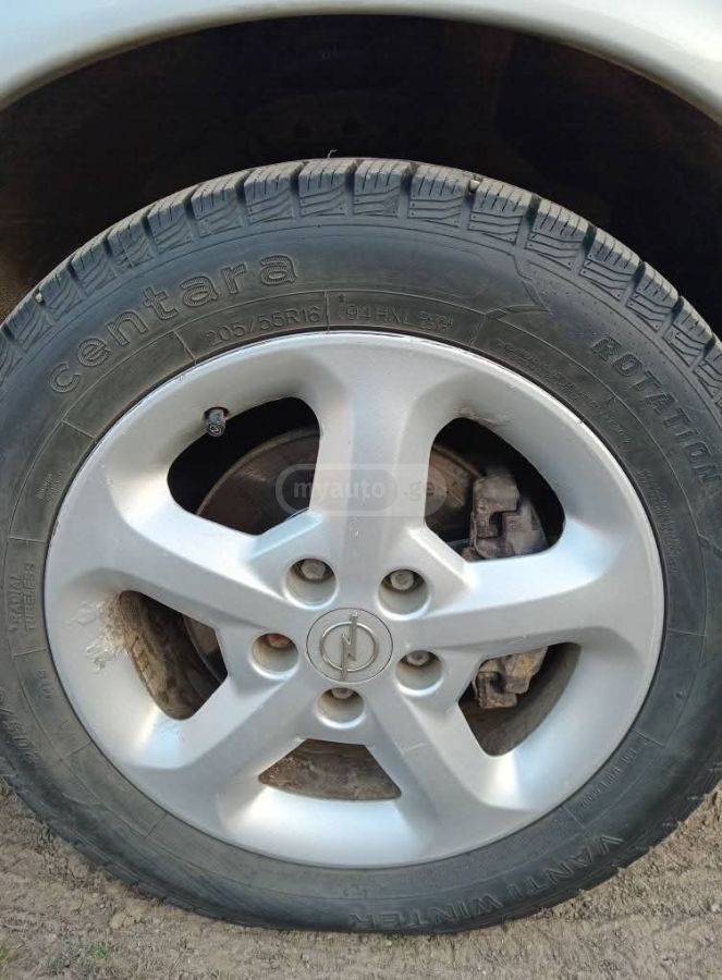 Opel Zafira 2004 — photo 2