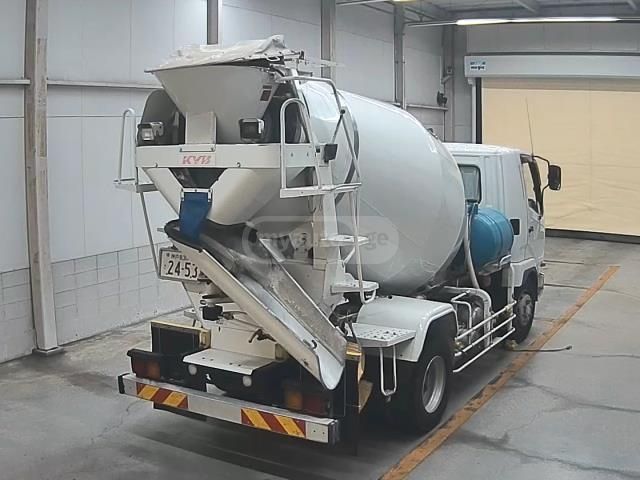 Mitsubishi FUSO FIGHTER 2017 — photo 2