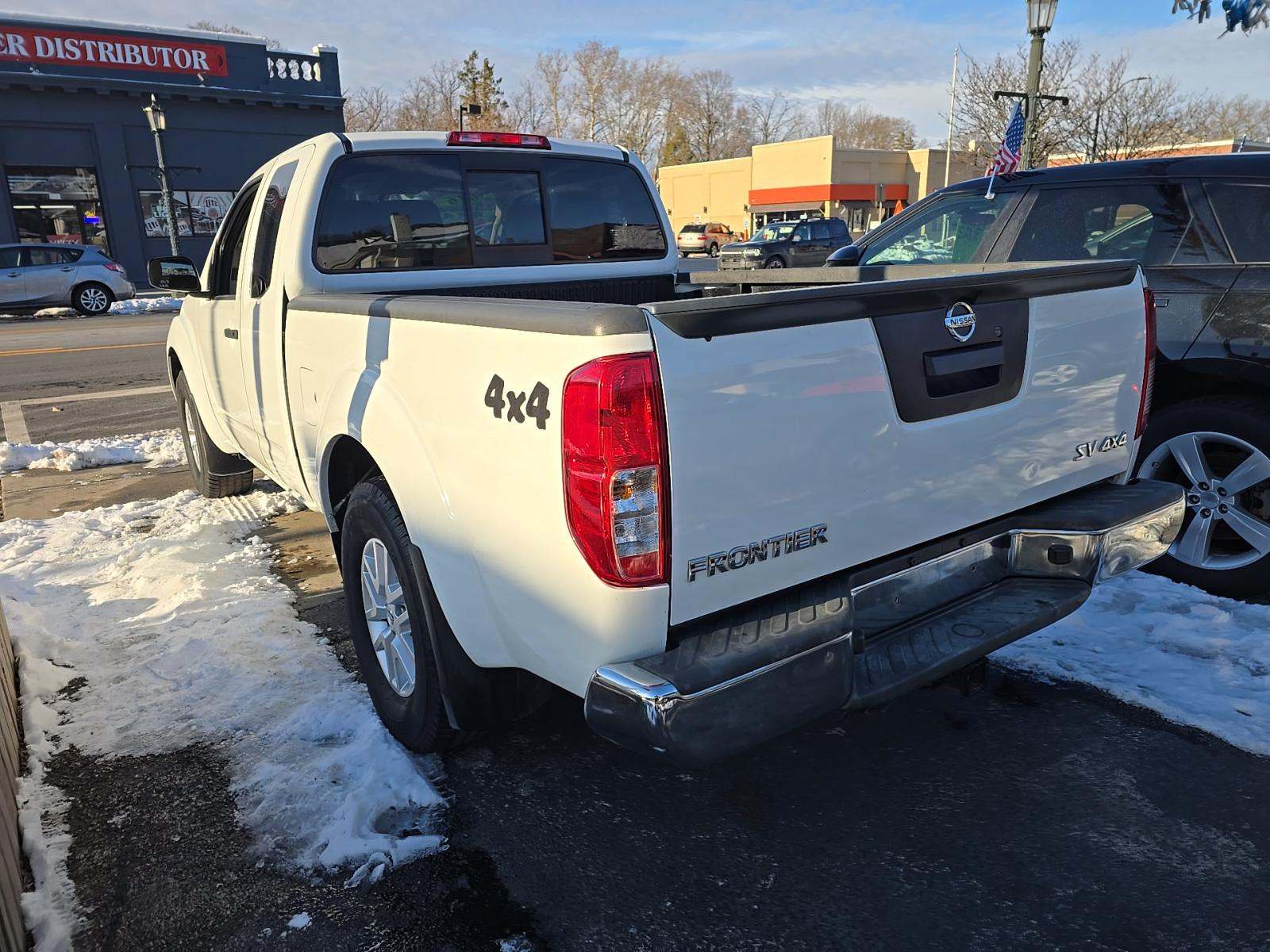 Nissan Frontier 2016 — photo 2
