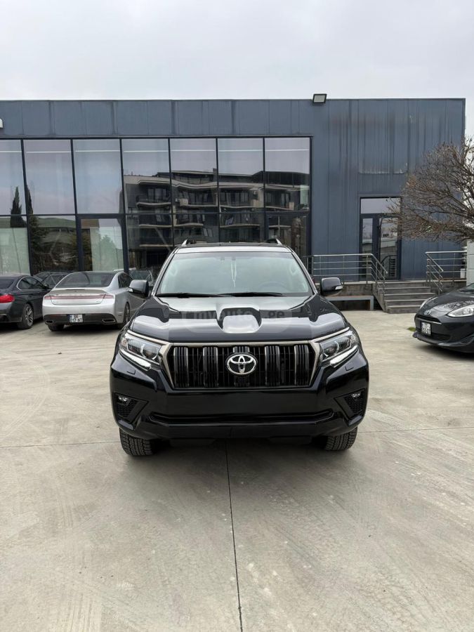 Toyota Land Cruiser Prado 2022 — photo 2