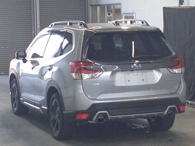 Subaru Forester 2022 — photo 2