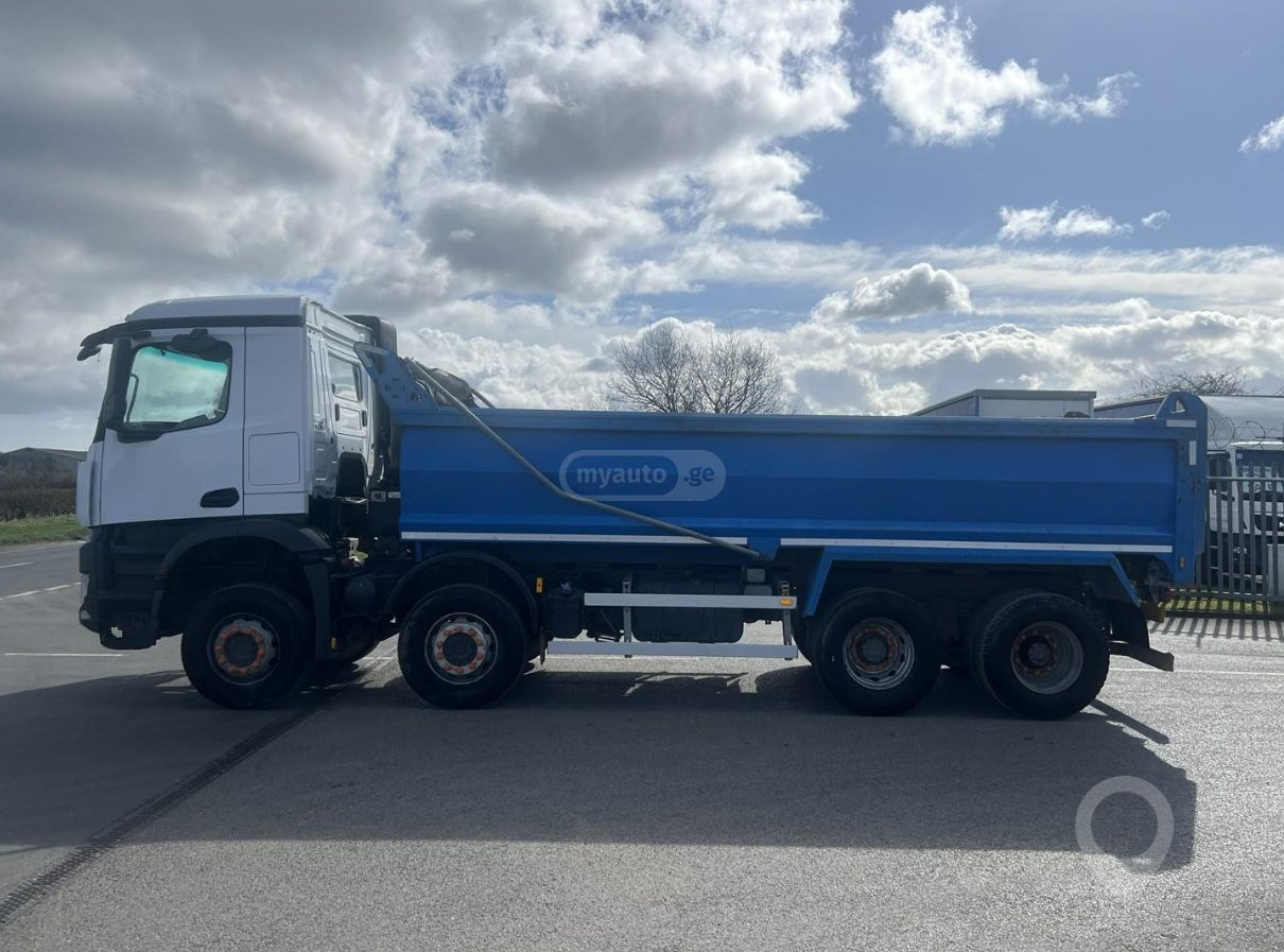 Mercedes-Benz Arocs 2017 — photo 2