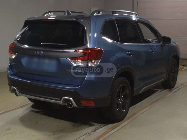 Subaru Forester 2022 — photo 2