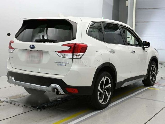 Subaru Forester 2022 — photo 2