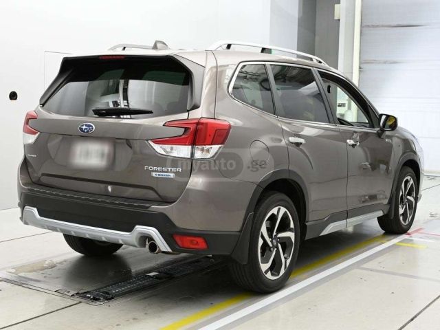 Subaru Forester 2022 — photo 2
