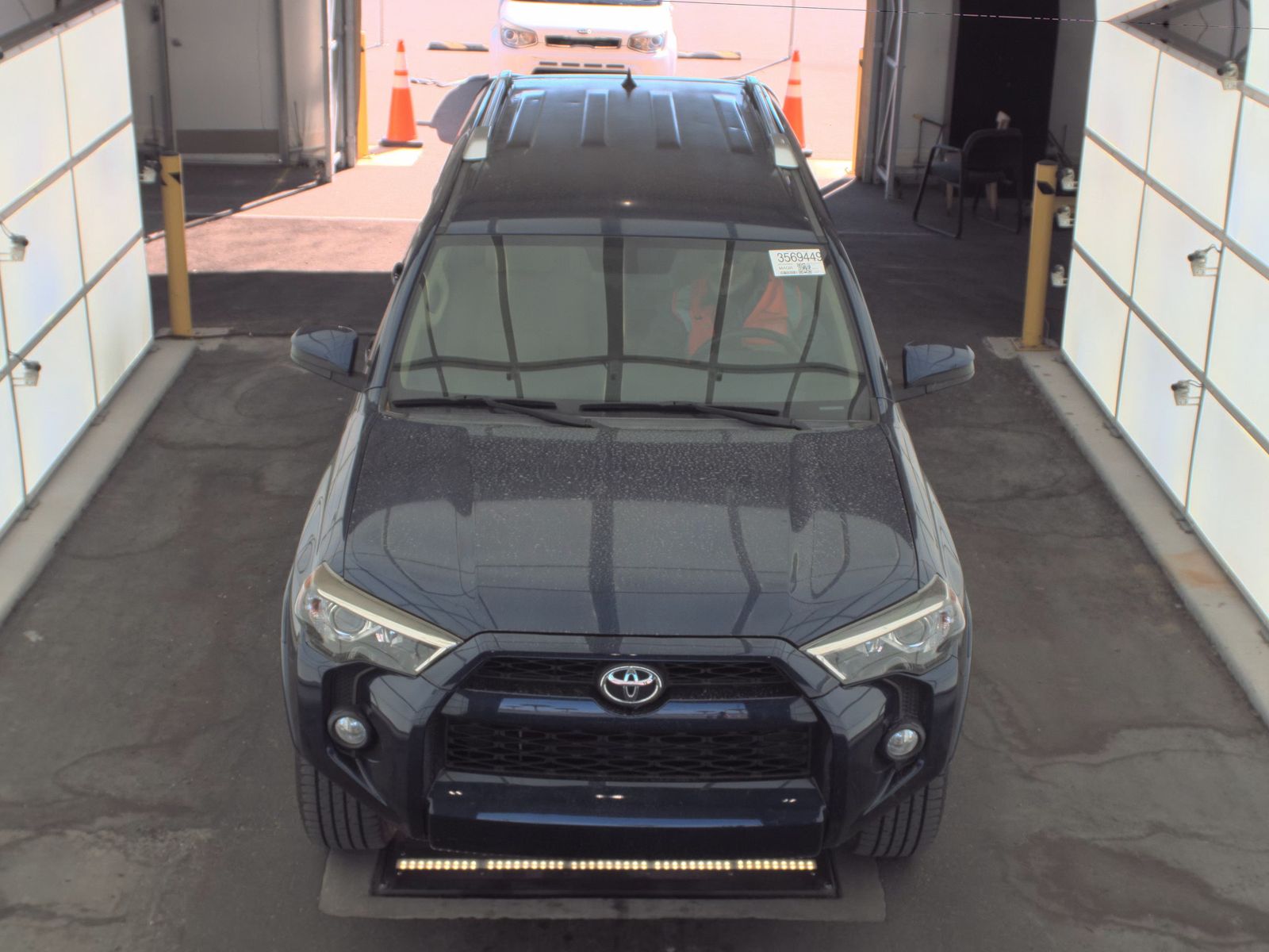Toyota 4Runner 2016 — photo 2