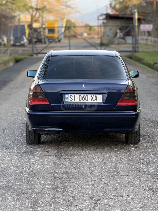 Mercedes-Benz C 180 1997 — photo 2