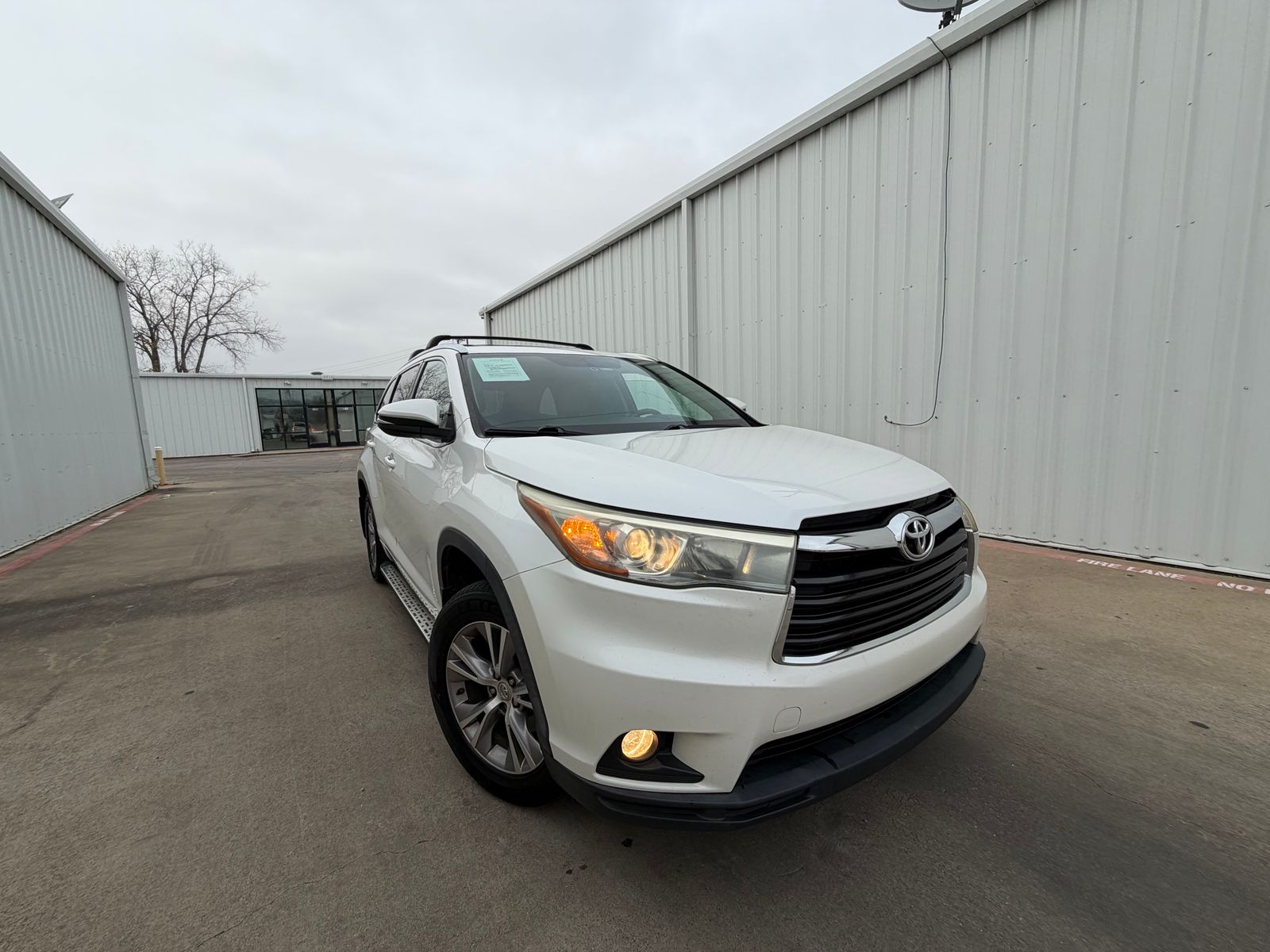 Toyota Highlander 2015 — photo 2
