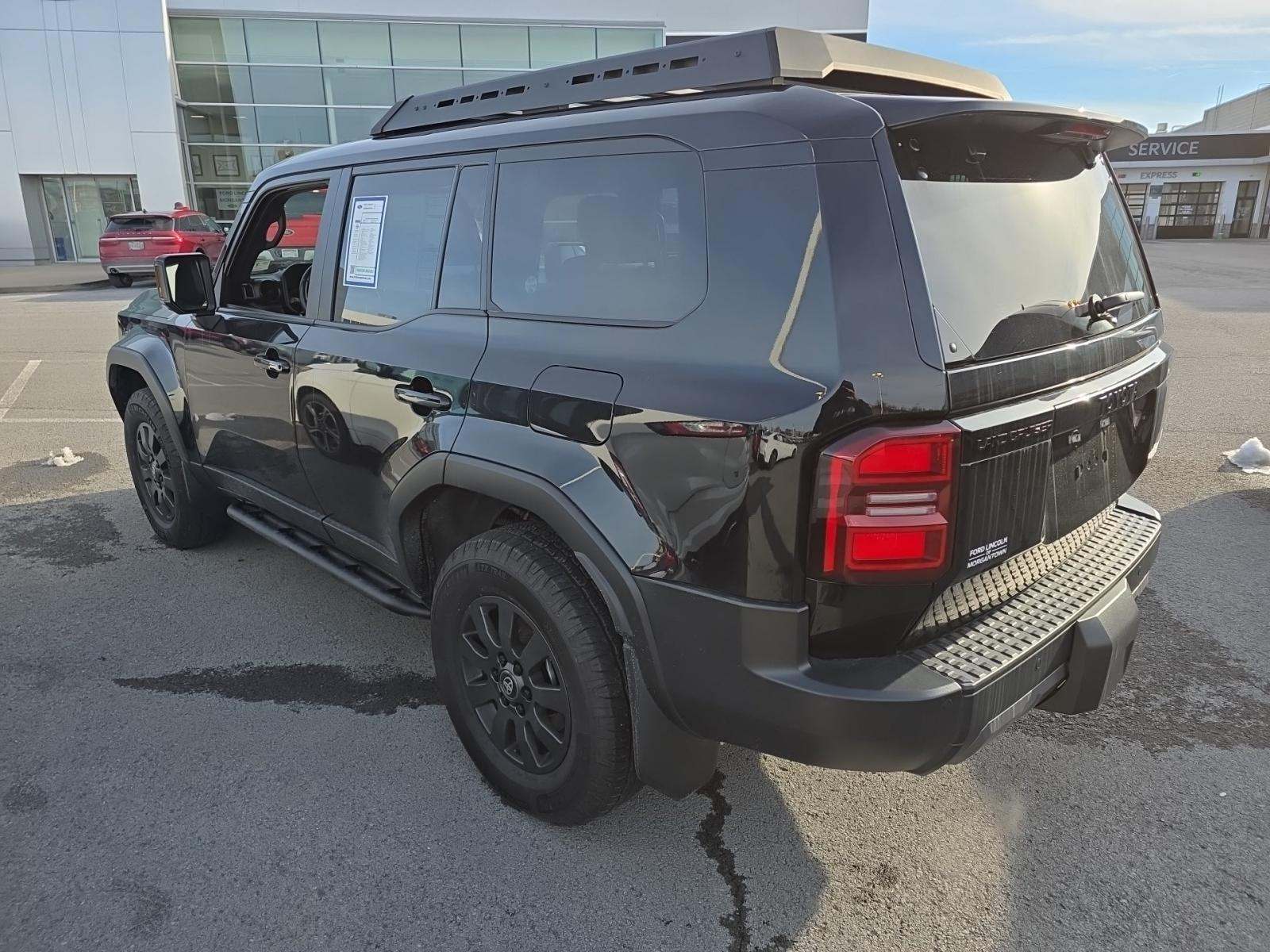 Toyota Land Cruiser 2024 — photo 2