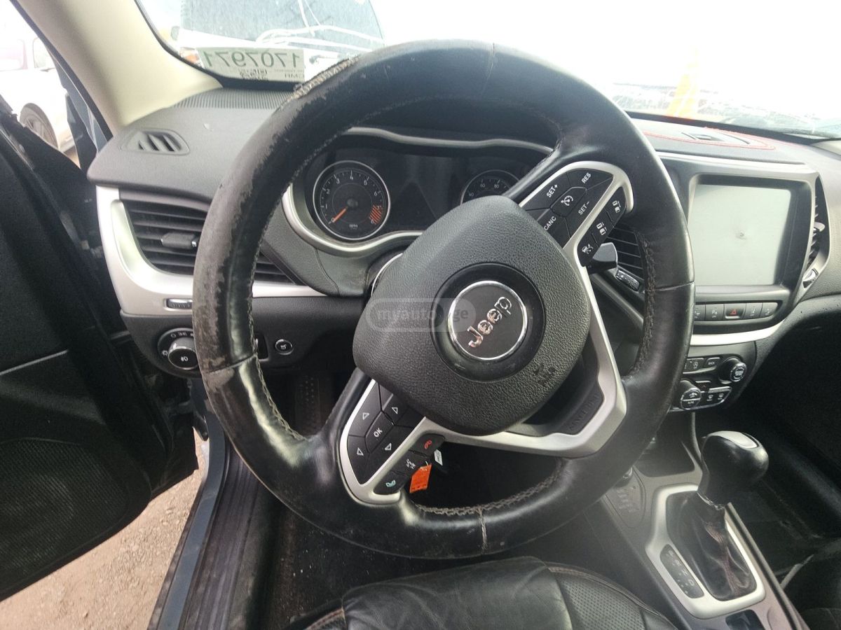 Jeep Cherokee 2015 — photo 2