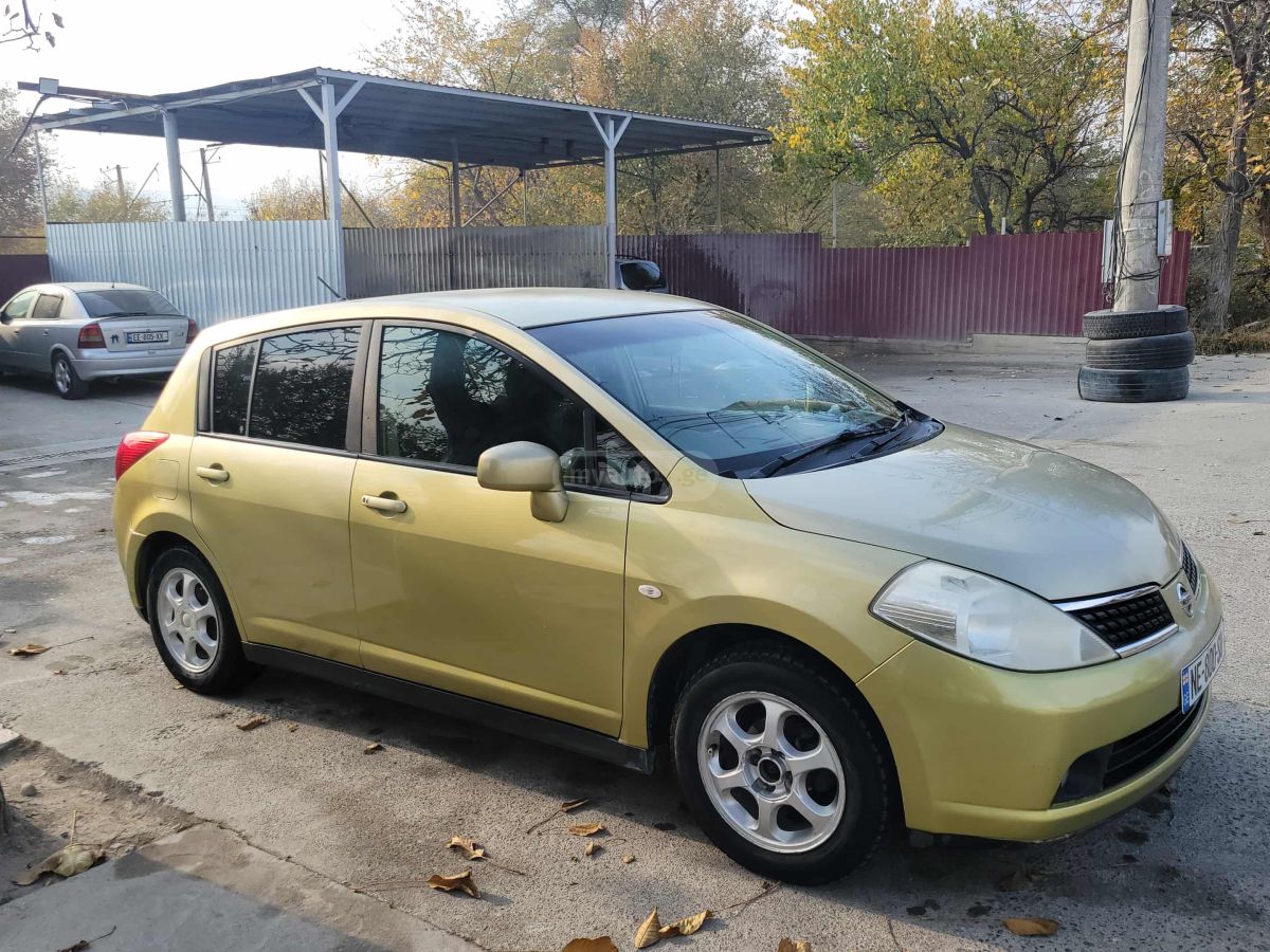 Nissan Tiida 2007 — photo 2