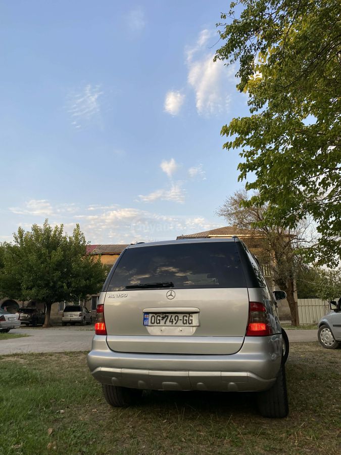 Mercedes-Benz ML 350 2003 — photo 2