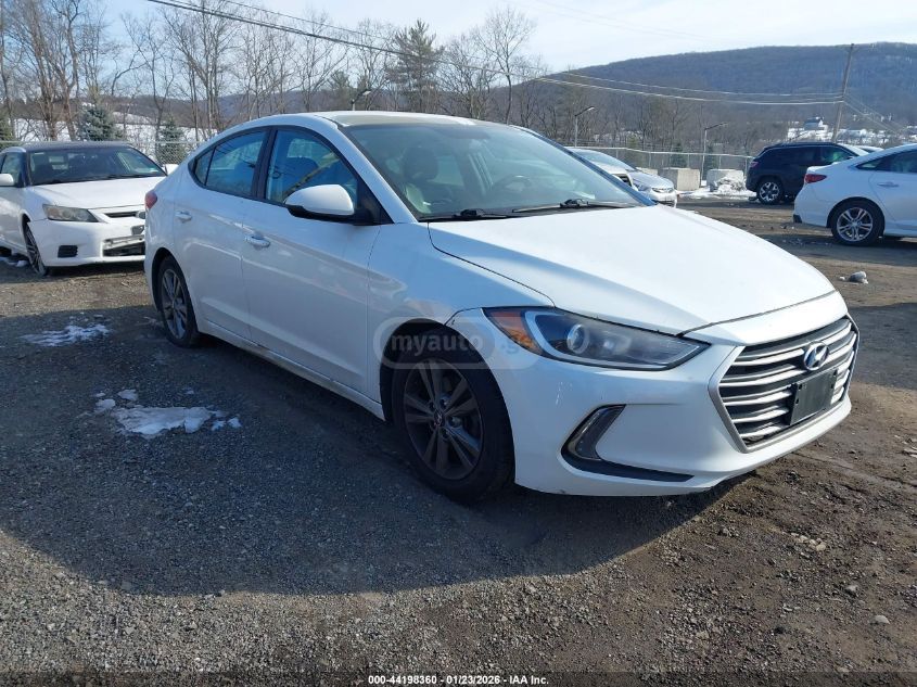 Hyundai Elantra 2017 — photo 2