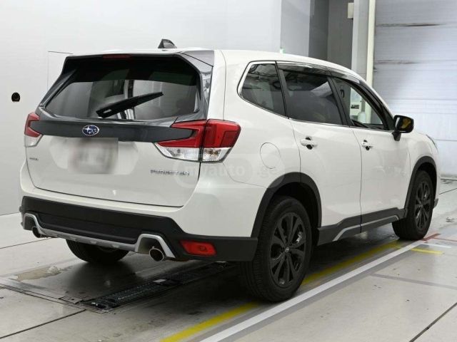 Subaru Forester 2021 — photo 2