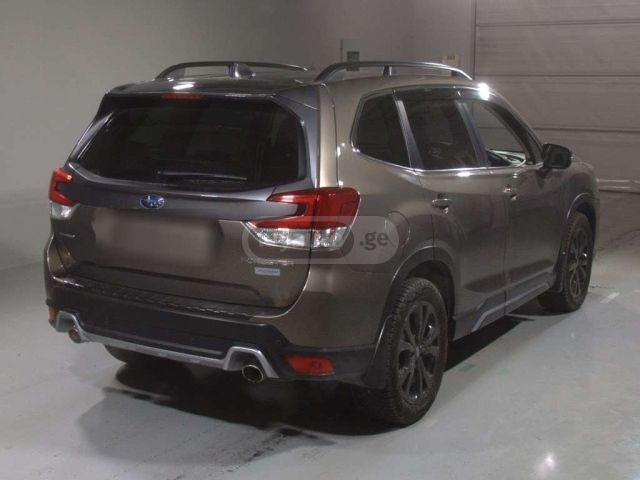 Subaru Forester 2021 — photo 2