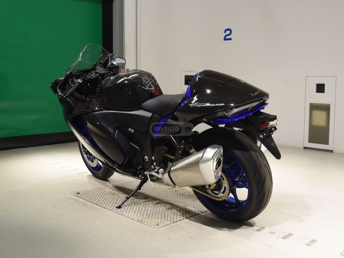 Suzuki GSX 1300 R Hayabusa 2026 — photo 2