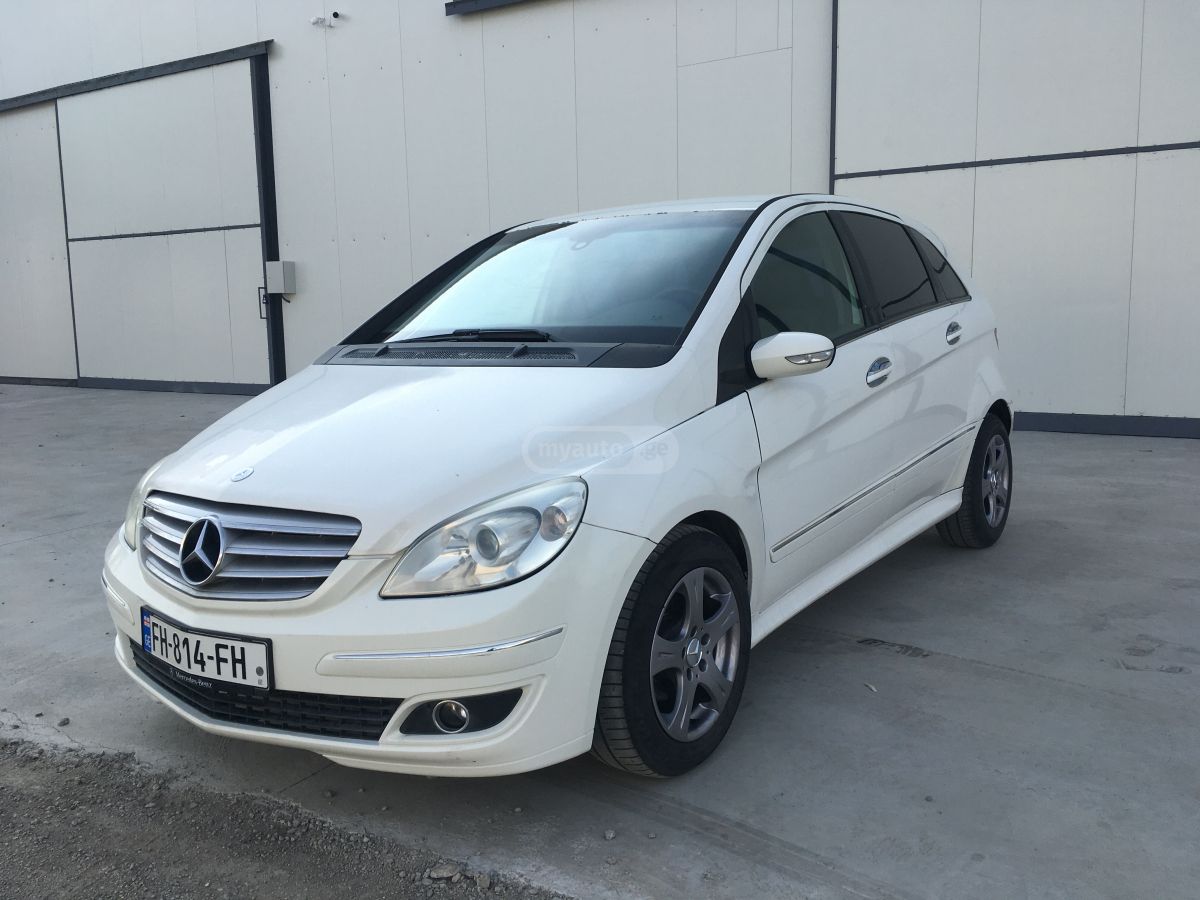 Mercedes-Benz B 170