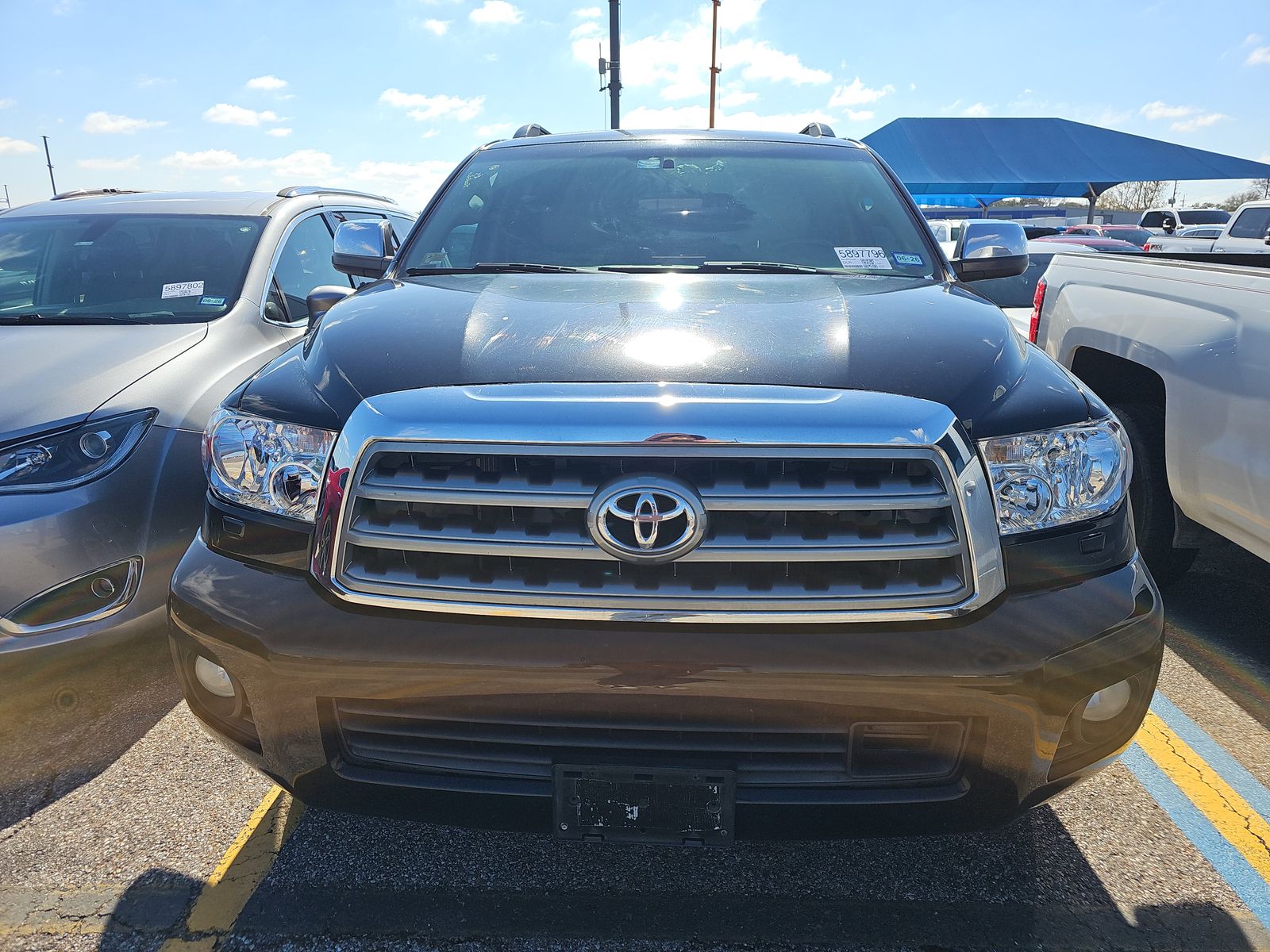 Toyota Sequoia 2014 — photo 2