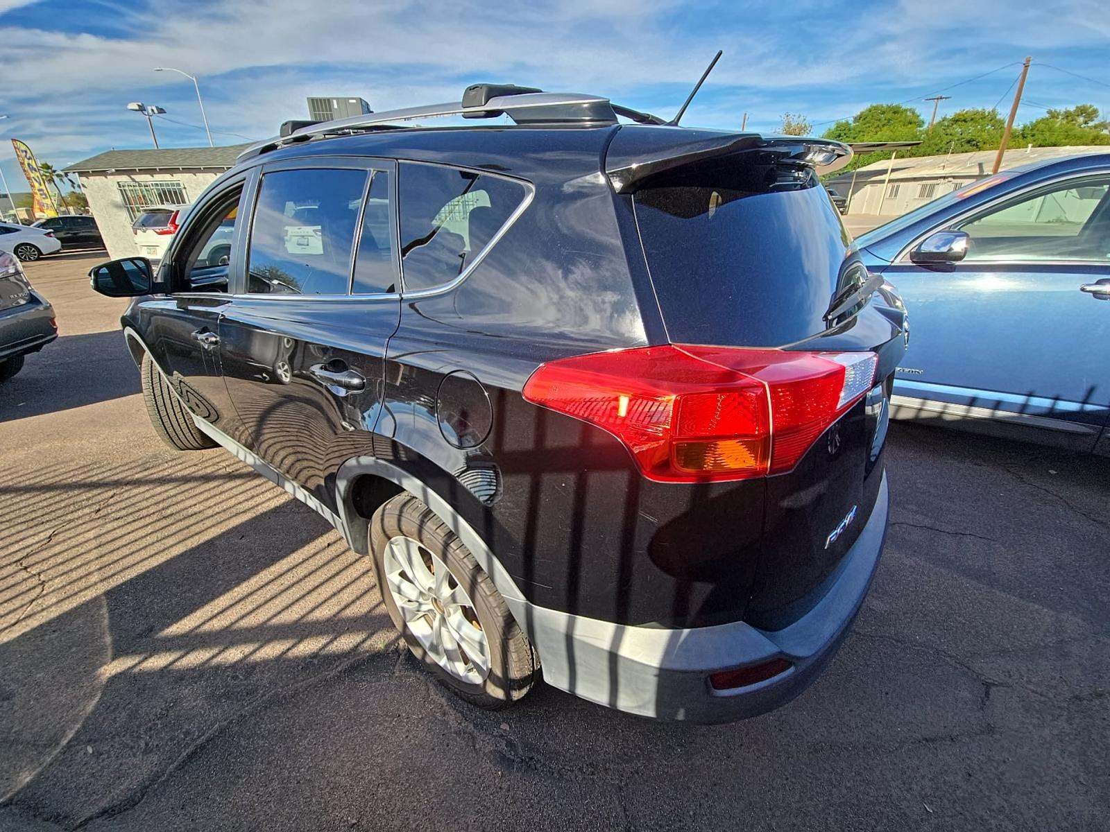 Toyota RAV4 2015 — photo 2