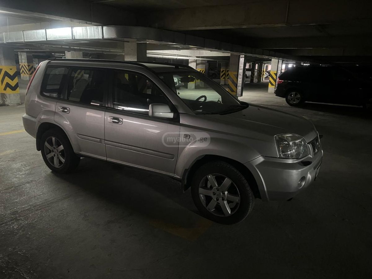 Nissan X-Trail 2006 — photo 2