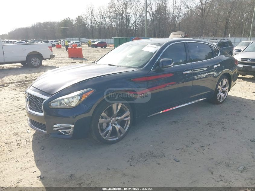 Infiniti Q 70