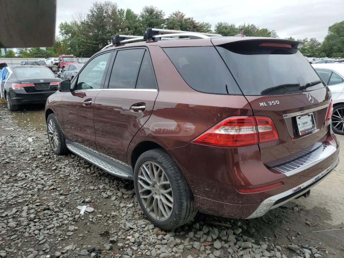 Mercedes-Benz ML 350 2014 — photo 2