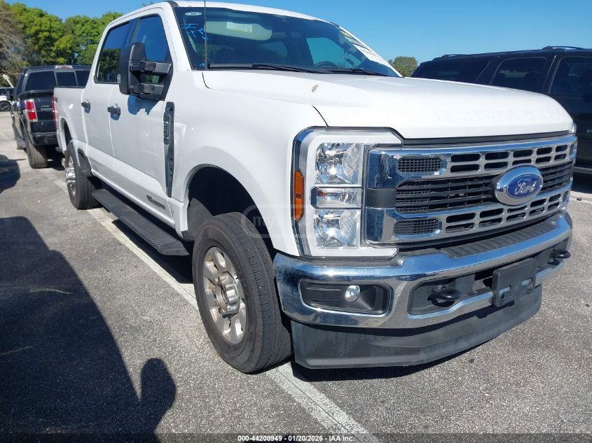 Ford F-350 2024 — photo 2