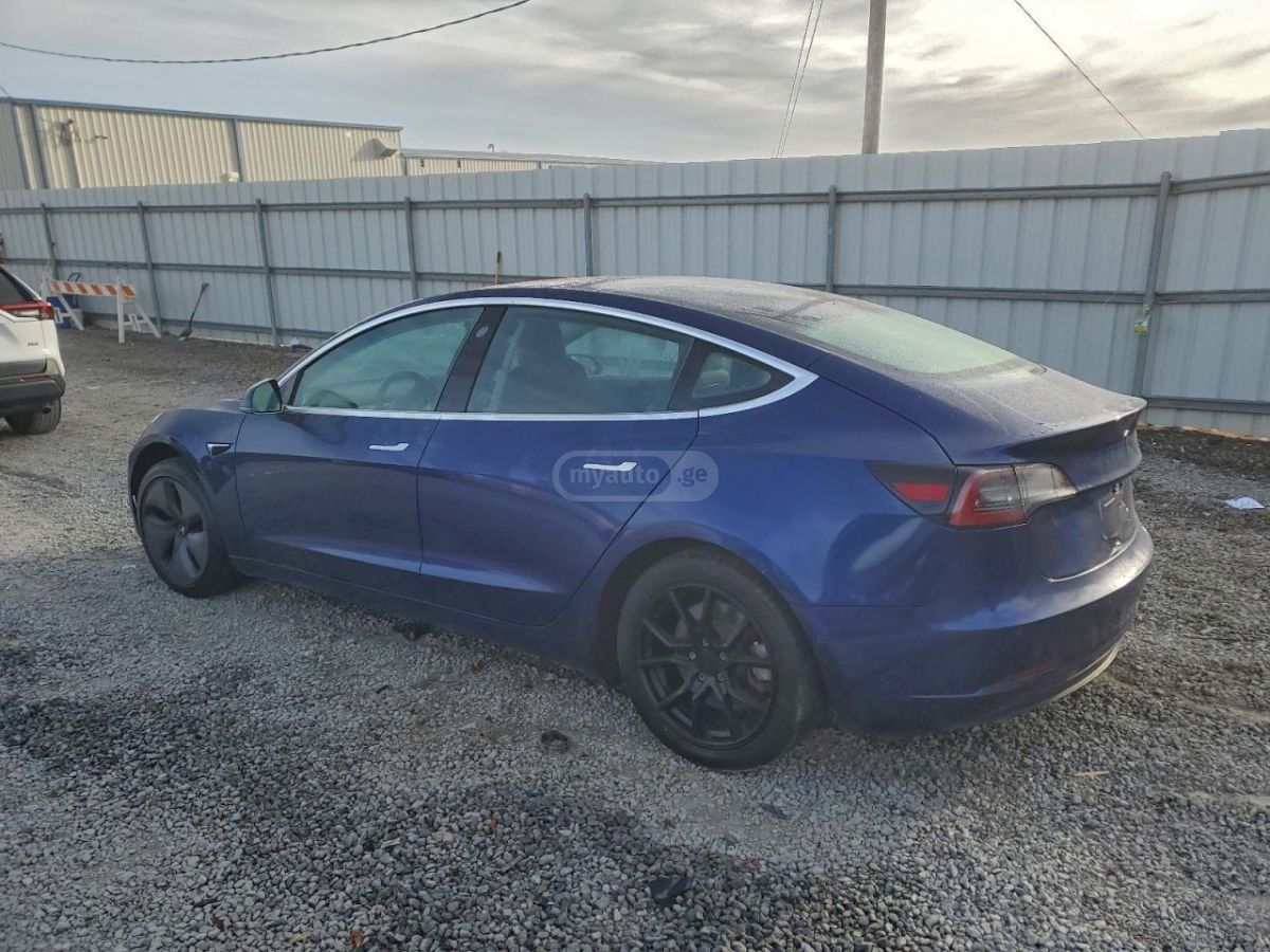Tesla Model S 2018 — photo 2