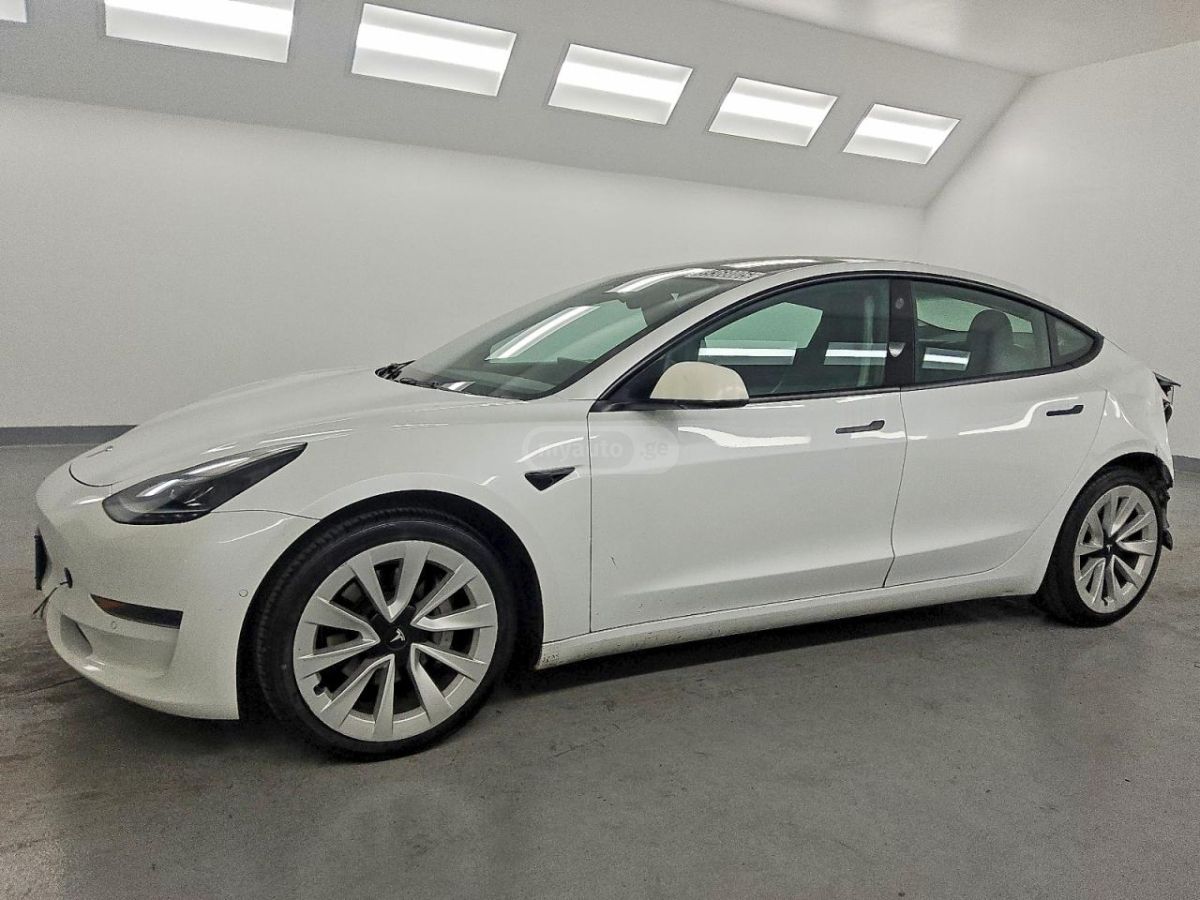 Tesla Model S 2022 — photo 2